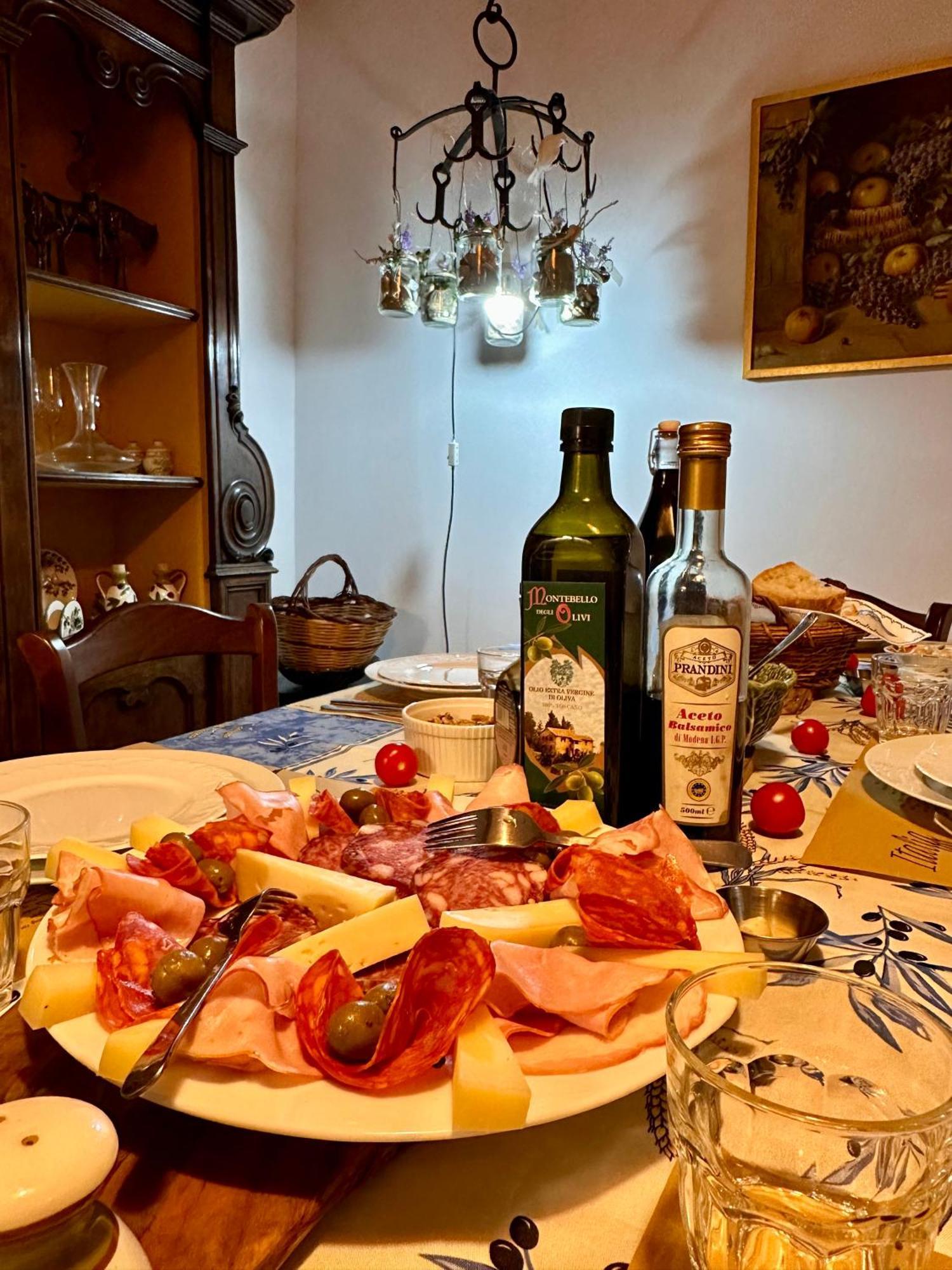 Montebello Degli Olivi Чиуси Екстериор снимка